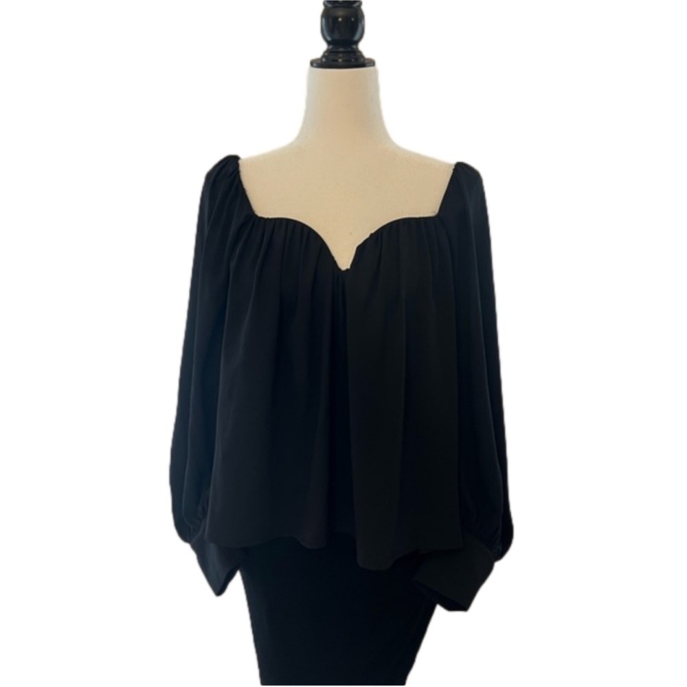 Zara Flowy Sweetheart Neckline Black Blouse with Lower Back and Balloon Sleeves
